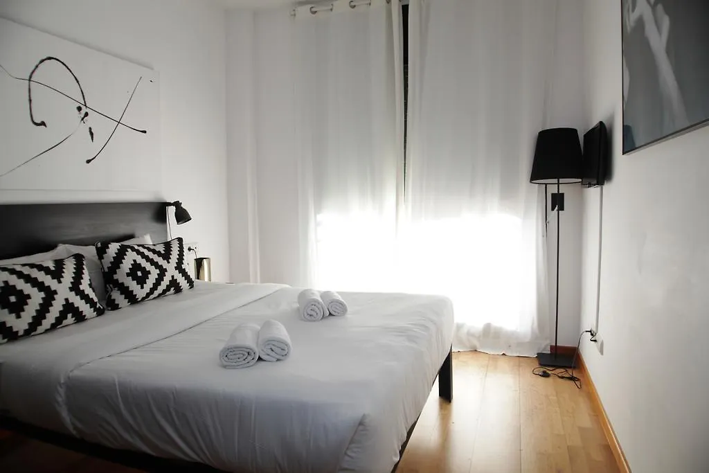 L'Arago By The Streets Apartment Barcelona 0*,