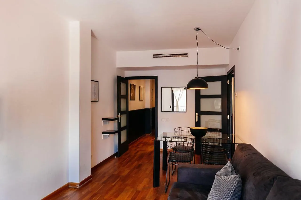 L'Arago By The Streets Apartment Barcelona 0*,  Spain