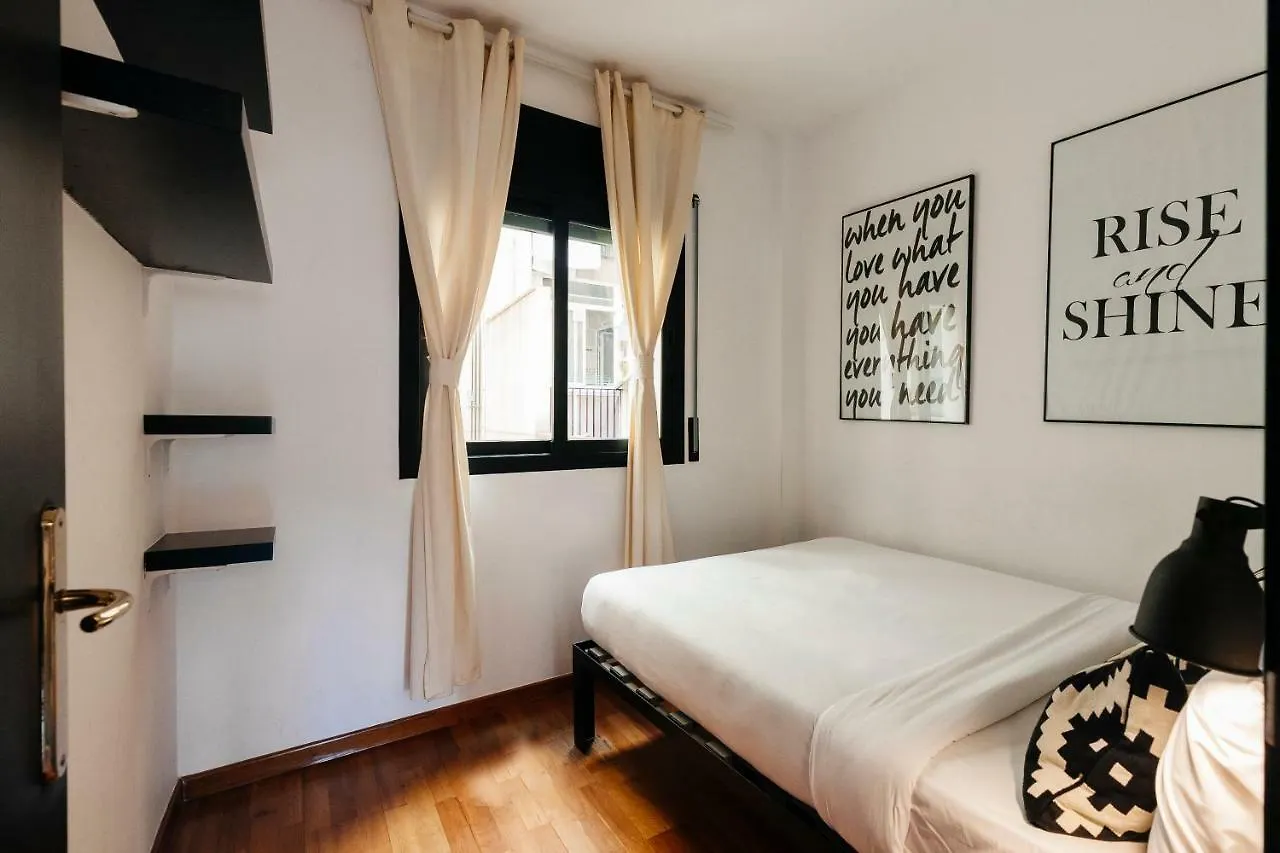 L'Arago By The Streets Apartment Barcelona 0*,