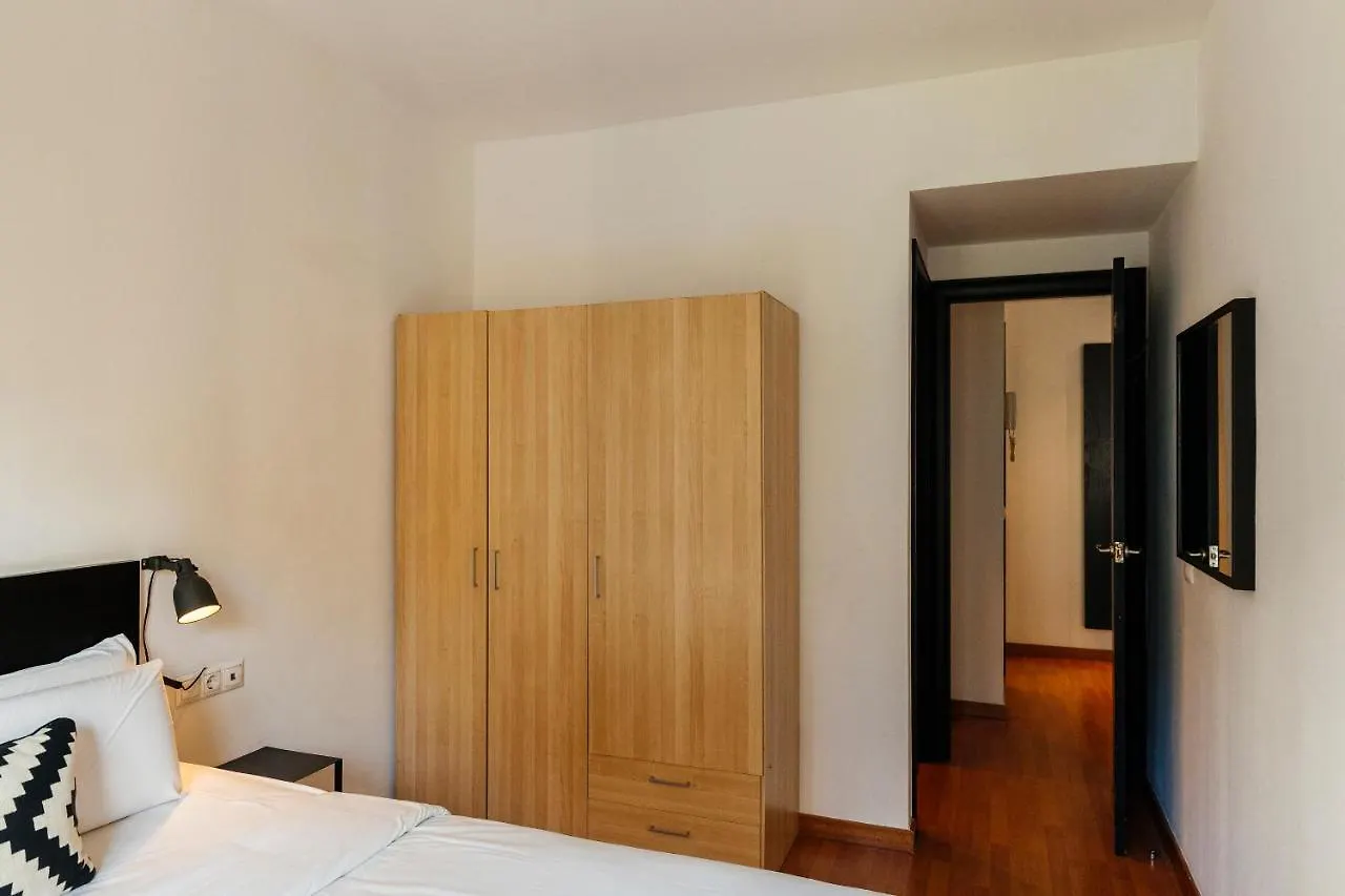 L'Arago By The Streets Apartment Barcelona 0*,  Spain